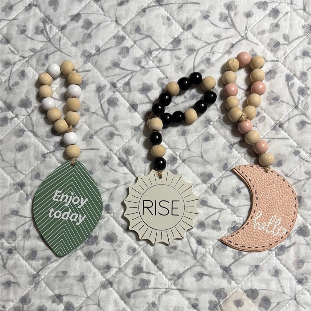 Wooden Bead decor Accessories Set - Green, Black, Pink